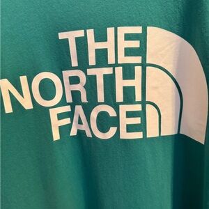 The North Face Men's Teal Crew Neck Short Sleeve Tee